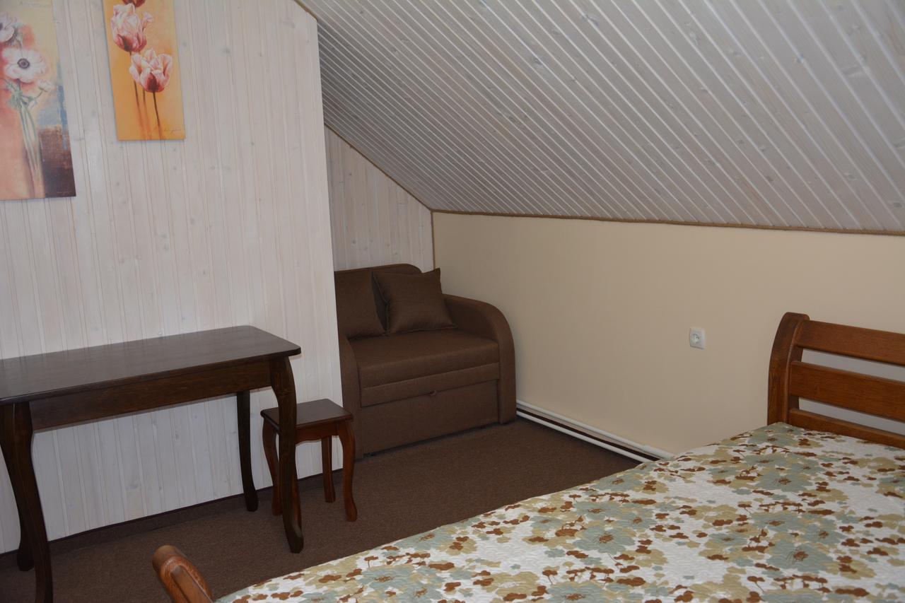 Bukovets' Konukevi *